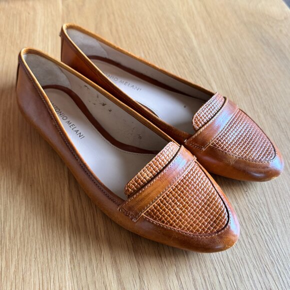 ANTONIO MELANI Shoes - Antonio Melani Tan Leather Loafers Size 6.5 Woven Penny Flats
